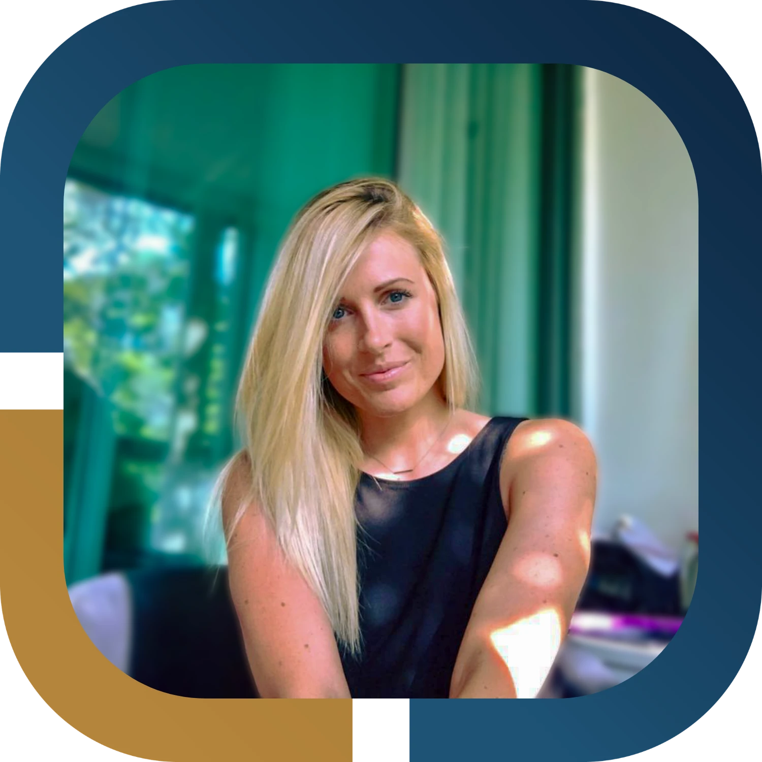 Photo of Chrissy Allan